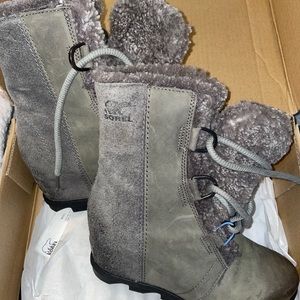 SOREL Joan of Arctic wedge II shearling size 8